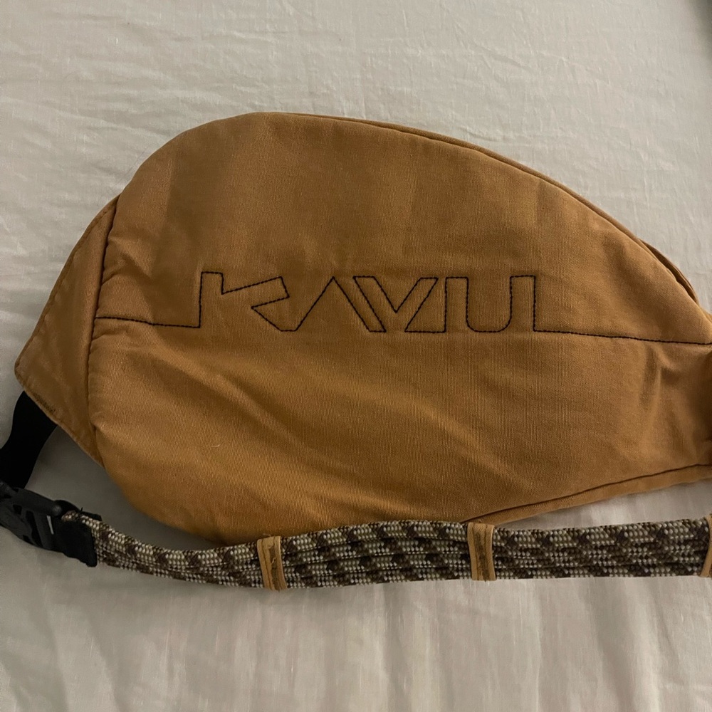 Canvas and rope Kavu Sling Bag - Picture 10 of 11